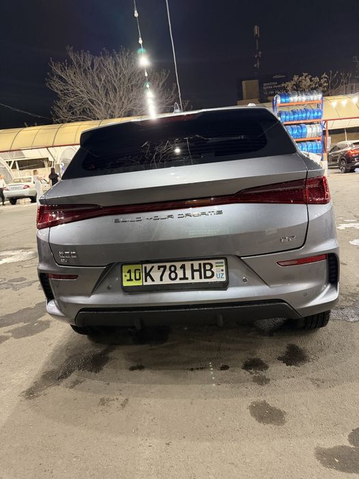 BYD e2 Luxury sotiladi