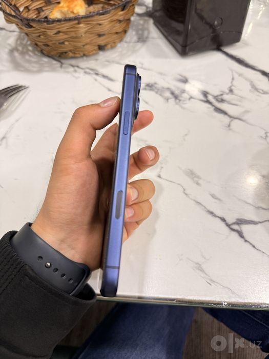 Iphone 17pro max 256 95% ideal kar dok srochna sotiladi