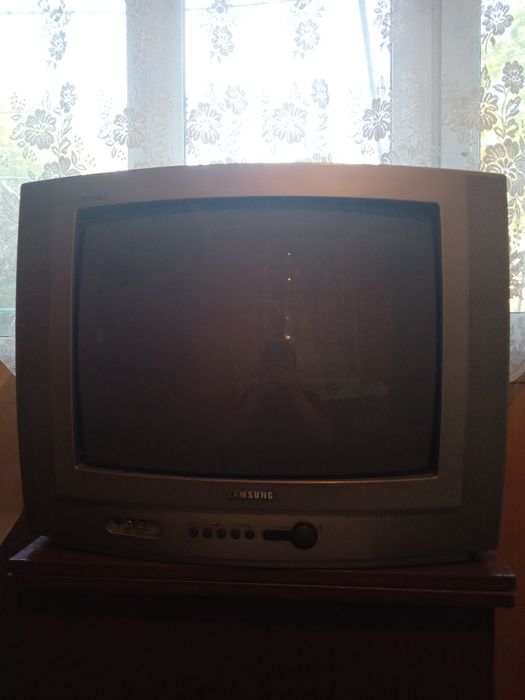 Продам телевизор Самсунг