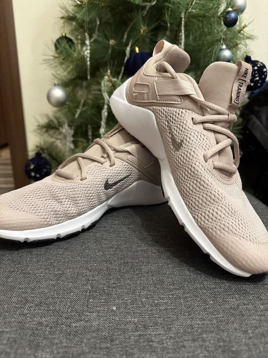 Обувки nike дамски