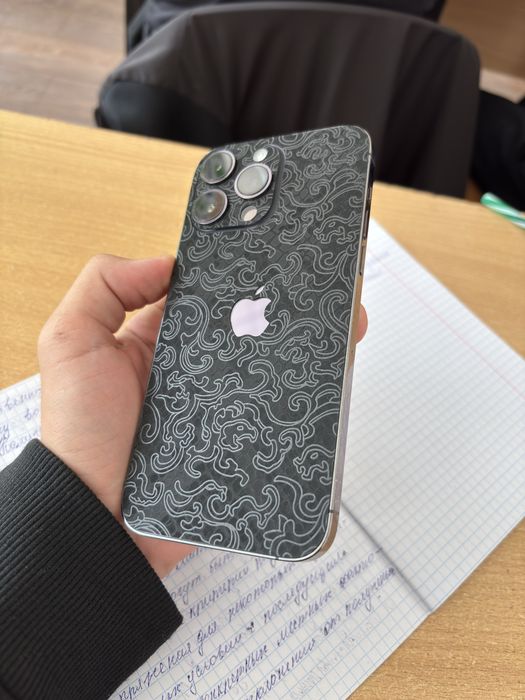 Продам айфон 14 про макс