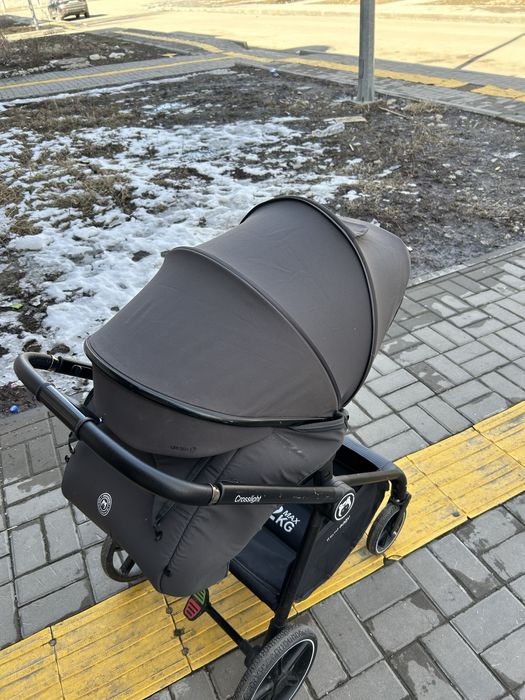 Коляска прогулочная