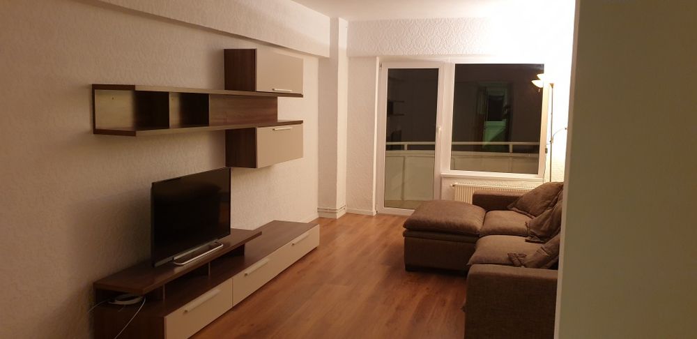Apartament – Brașov, Centrul Nou - Vedere 3