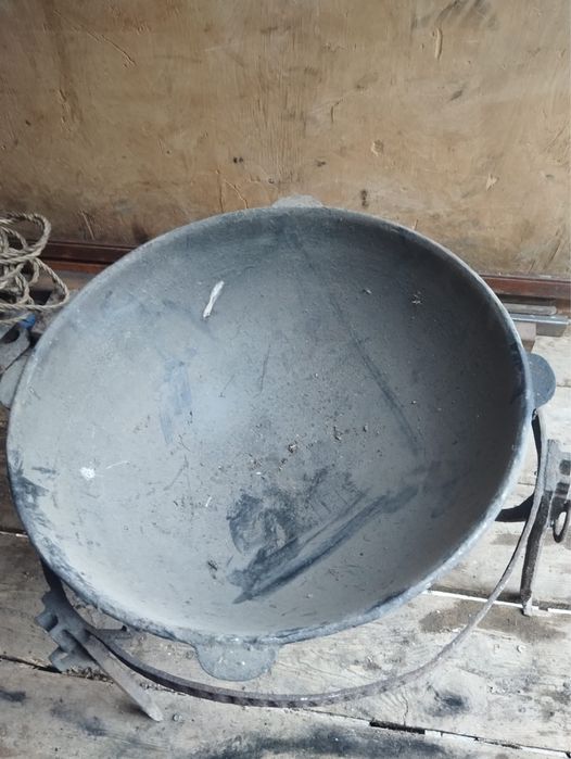 Продам чугунный и алюминевые казаны