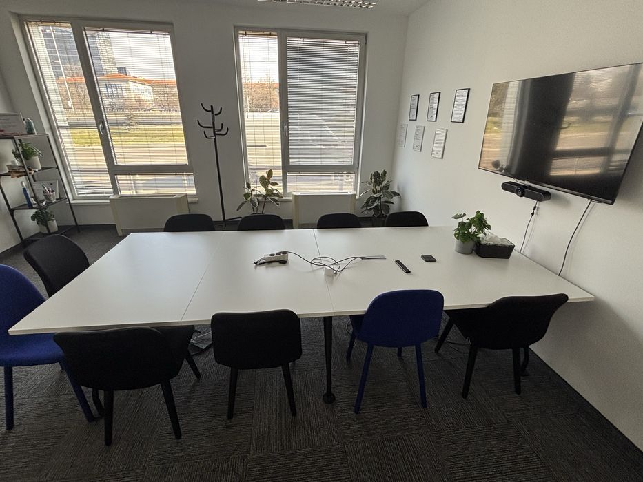 Конферентна (заседателна) офис маса 3 м. дължина