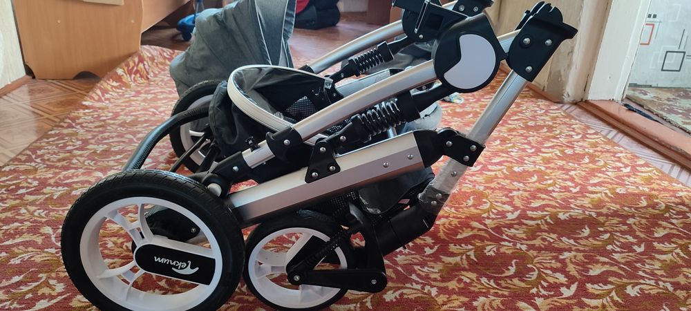Детская коляска б/у
