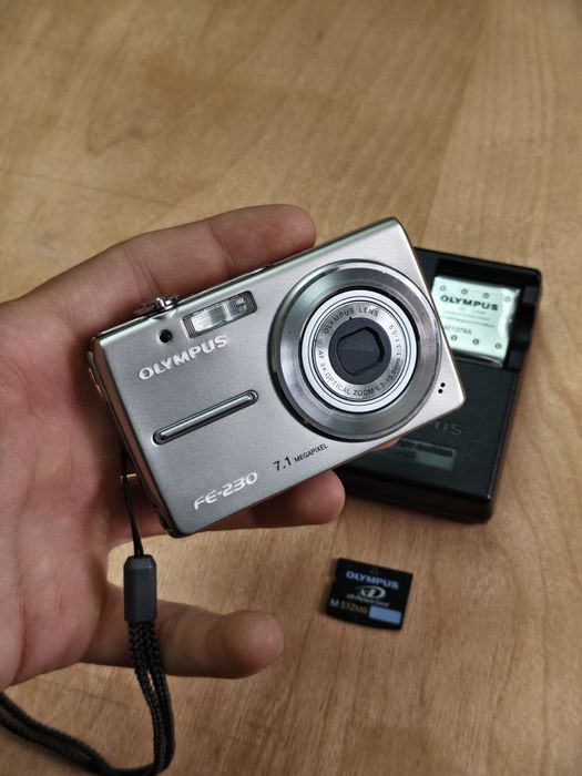 Olympus FE-230 мыльница