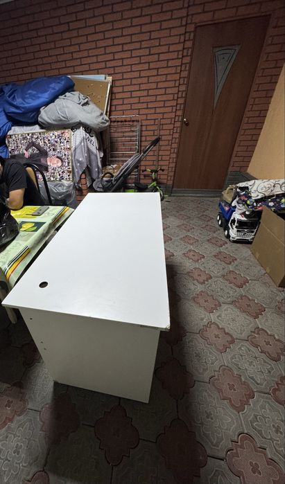Распродажа офисной мебели
