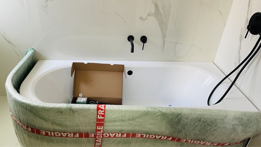 Vand set cada baie NOU