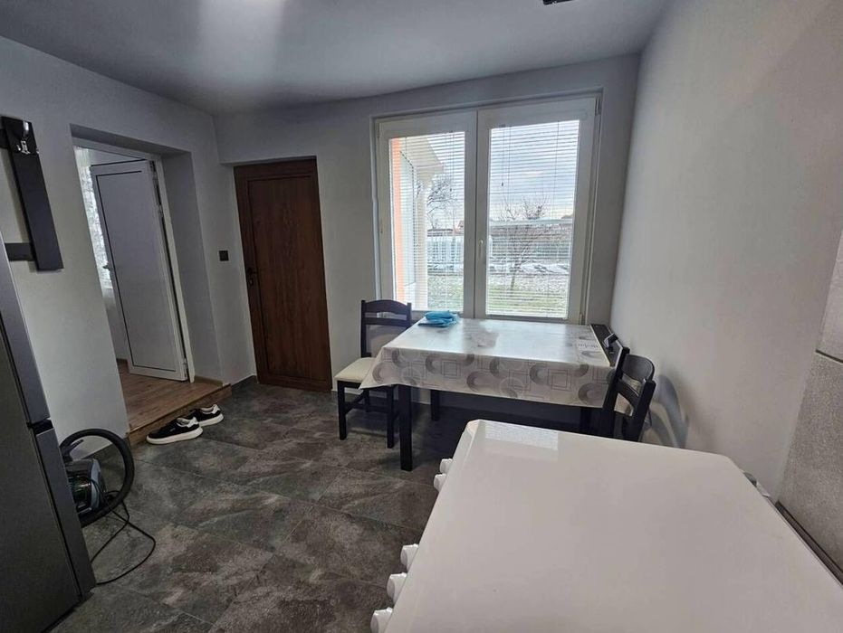 Дава се под наем Къща в Божурище - 60 кв.м за 498.27 € - Снимка #3