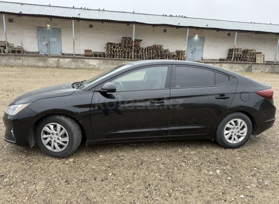 hyundai elantra 2019
