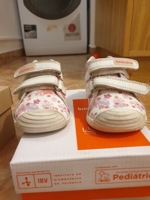 Pantofi Biomecanics 20