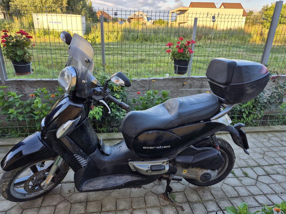 Scuter Piaggio Beverly 250 cc și Piaggio Scarabeo 250 cc