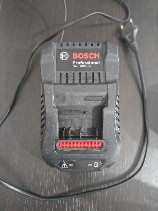 Incarcator bosch