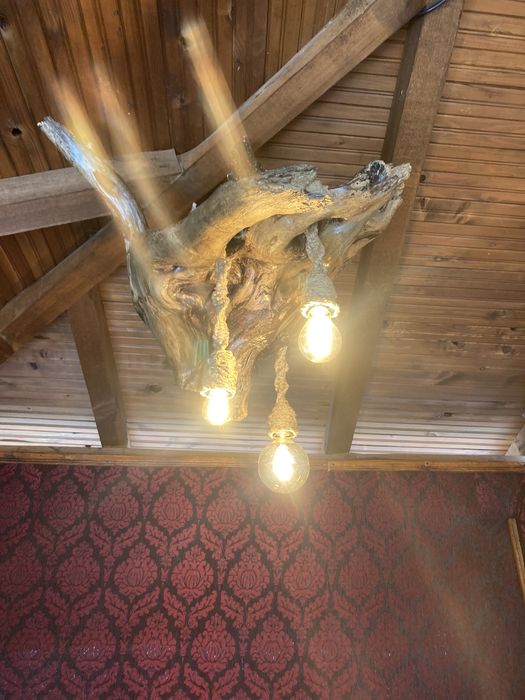 Дървени полилей за таван