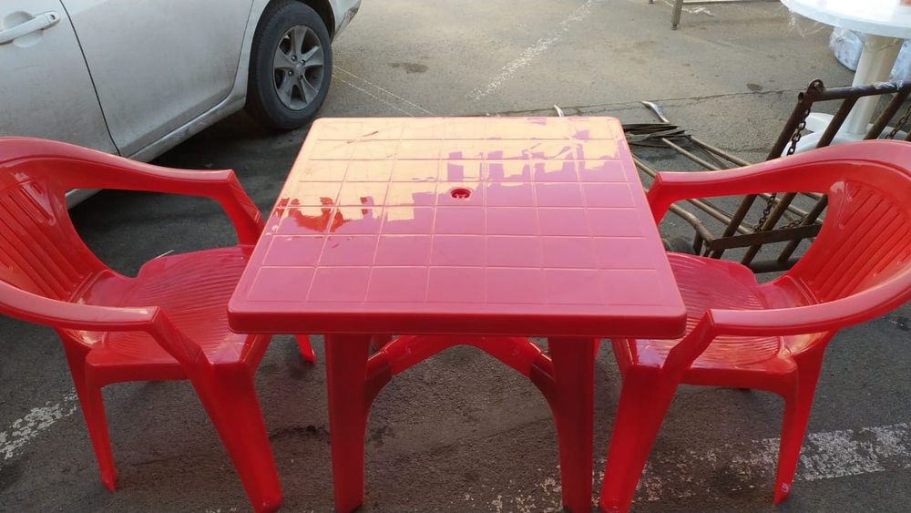 Стол комплект пластиковый