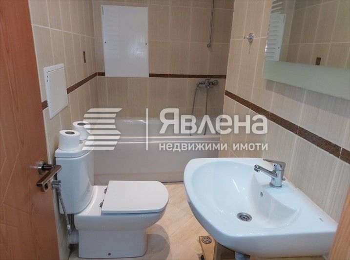 С.Синеморец, просторен 3-стаен, напълно обзаведен с гледка море