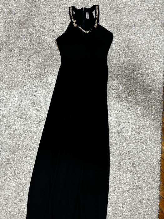 Дълга чарна рокля