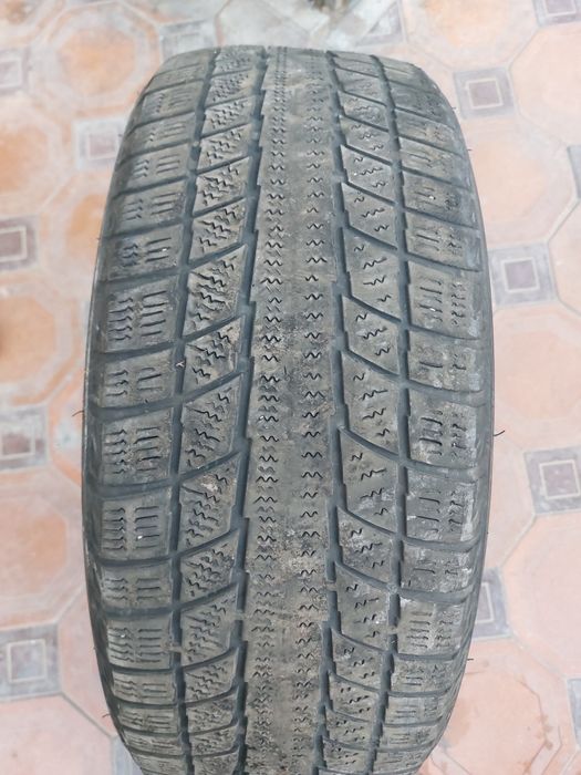 Қысқы дөңгелек сатылаты