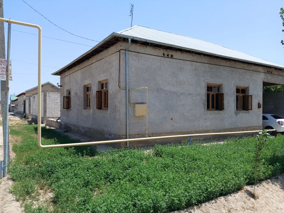 Ховлили Уй сотилади