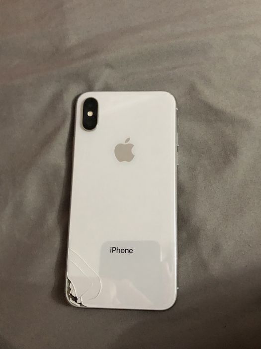 Продам iPhone Х на запчасти