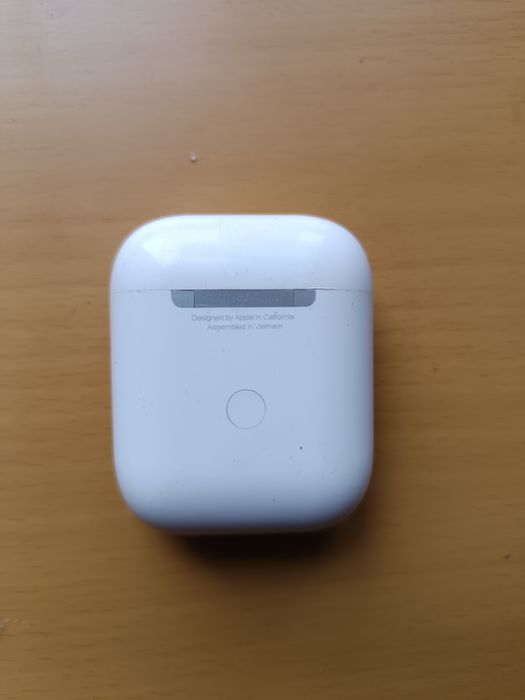 Airpods 2 наушник