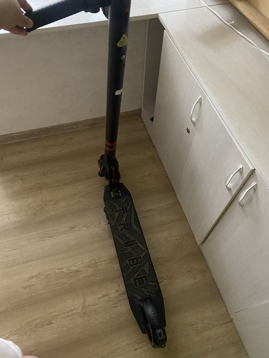 Электросамокат.