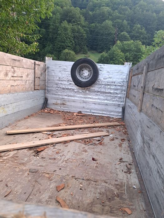 Bena mercedes vario 4,15 m X 2,30 m