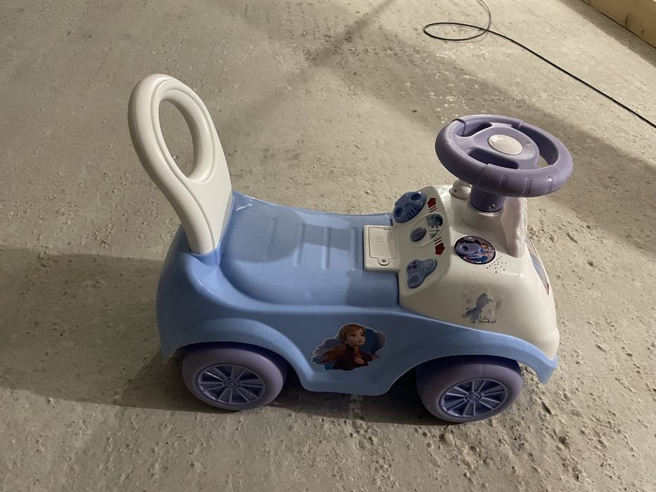 Vand masina cu volan Frozen, noua