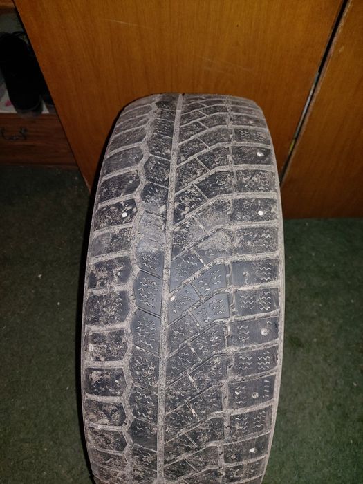 Продам зимние шины