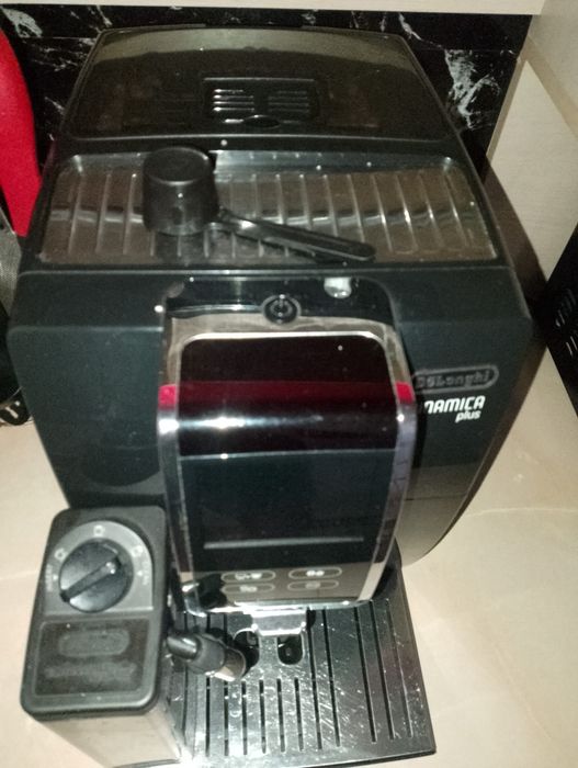 Кофемаша Delonghi