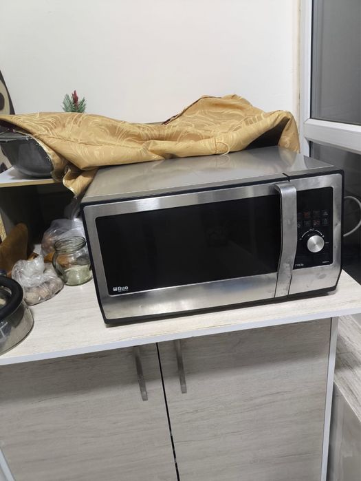 Продается микроволновая печь Samsung Duo
