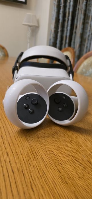 Мета Квест 2 Meta Quest 2