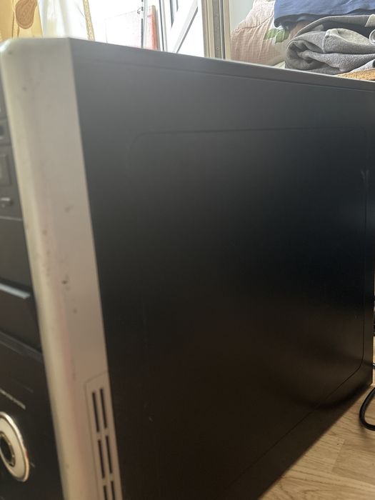 PC Gaming i7 Gen 10 / GTX 1650 / SSD + HDD/8GB RAM