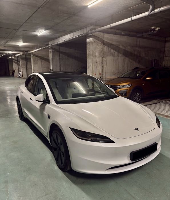 Tesla Model 3 Highland SR Interior White