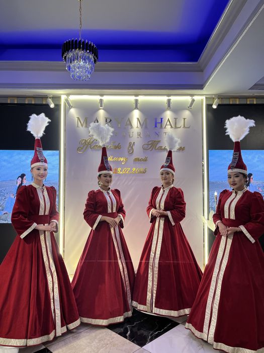 Ансамбль көйлектер