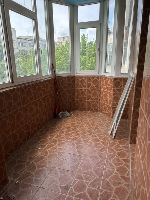 Apartament cu 2 camere confort 1 decomandat strada tineretului