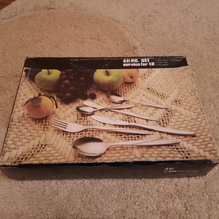 Set tacâmuri 12 persoane