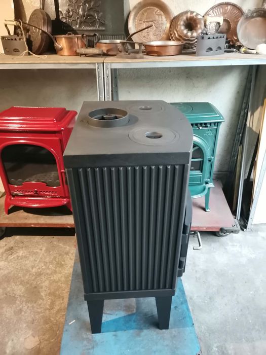 Скандинавска чугунена печка