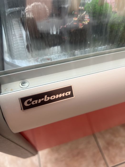 Продам витринный холодильникгоризонтальный