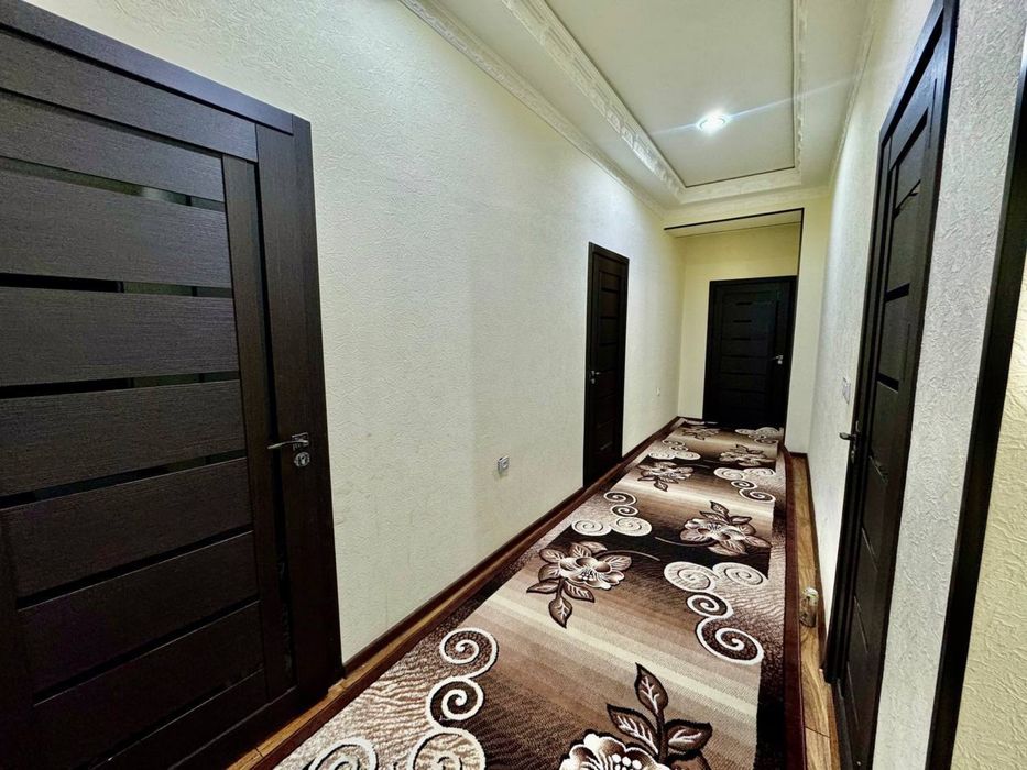 Vokzal UzGazoil qizil dom 350$