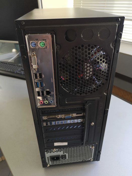 PC Компютър Intel