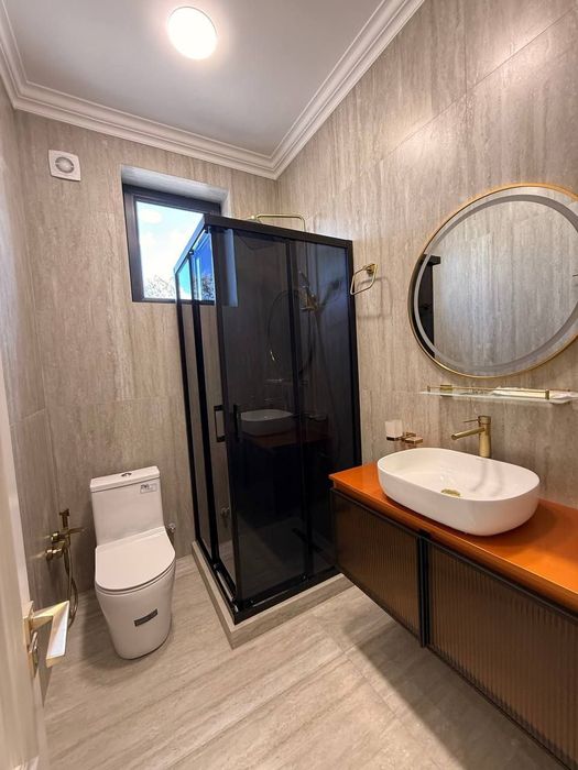 Ул.Циолоковского 6 комнат 350м² качественный ремонт танхаус 3 этажа