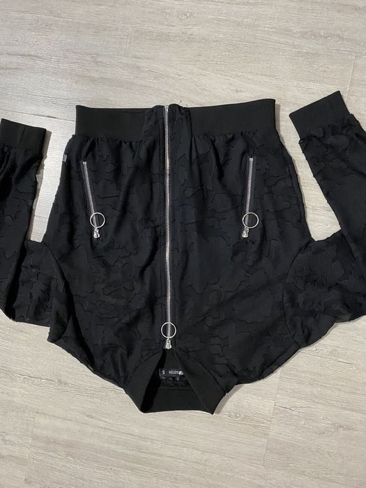 Бомбер женский