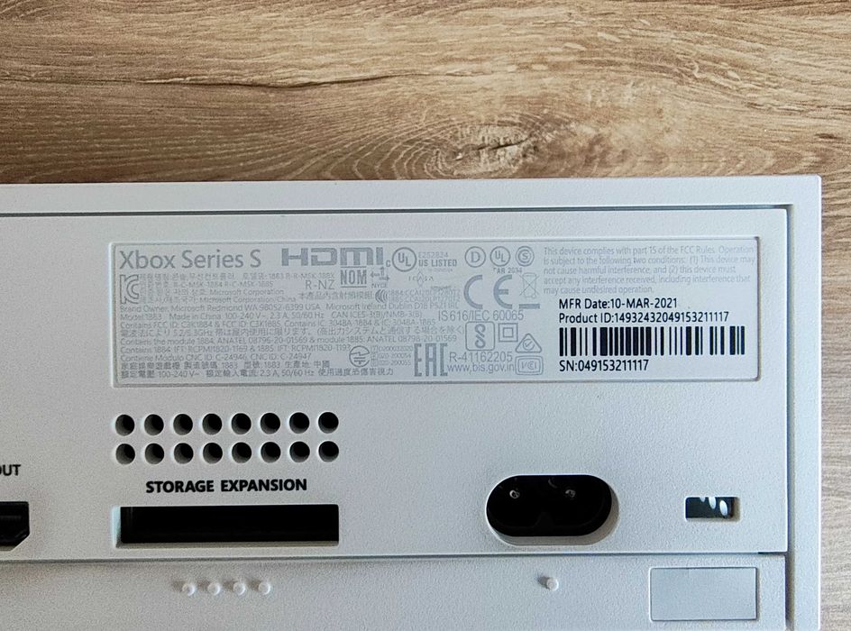 Xbox Series S 512GB + controller alb