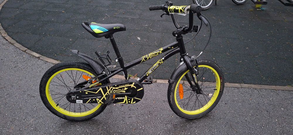 Колело 18 цола с помощни гуми.