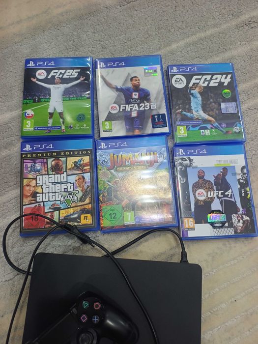 Vând PlayStation 4