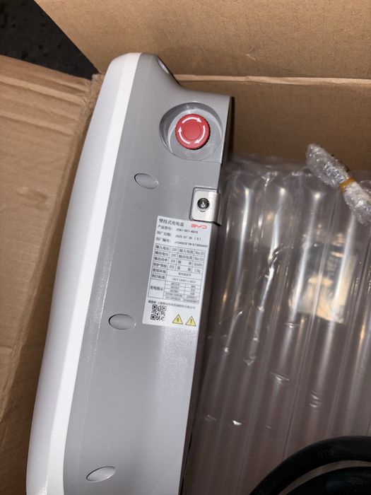 Би уай ди зарядка