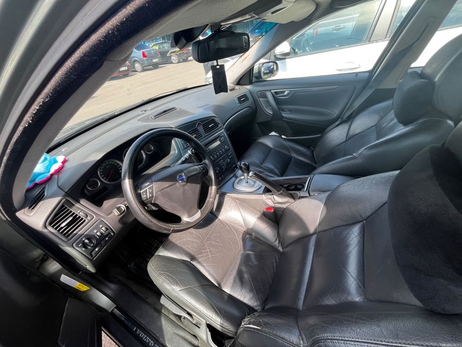 Vând sau schimb Volvo s 60