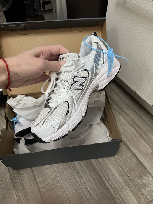 Крассовки New Balance